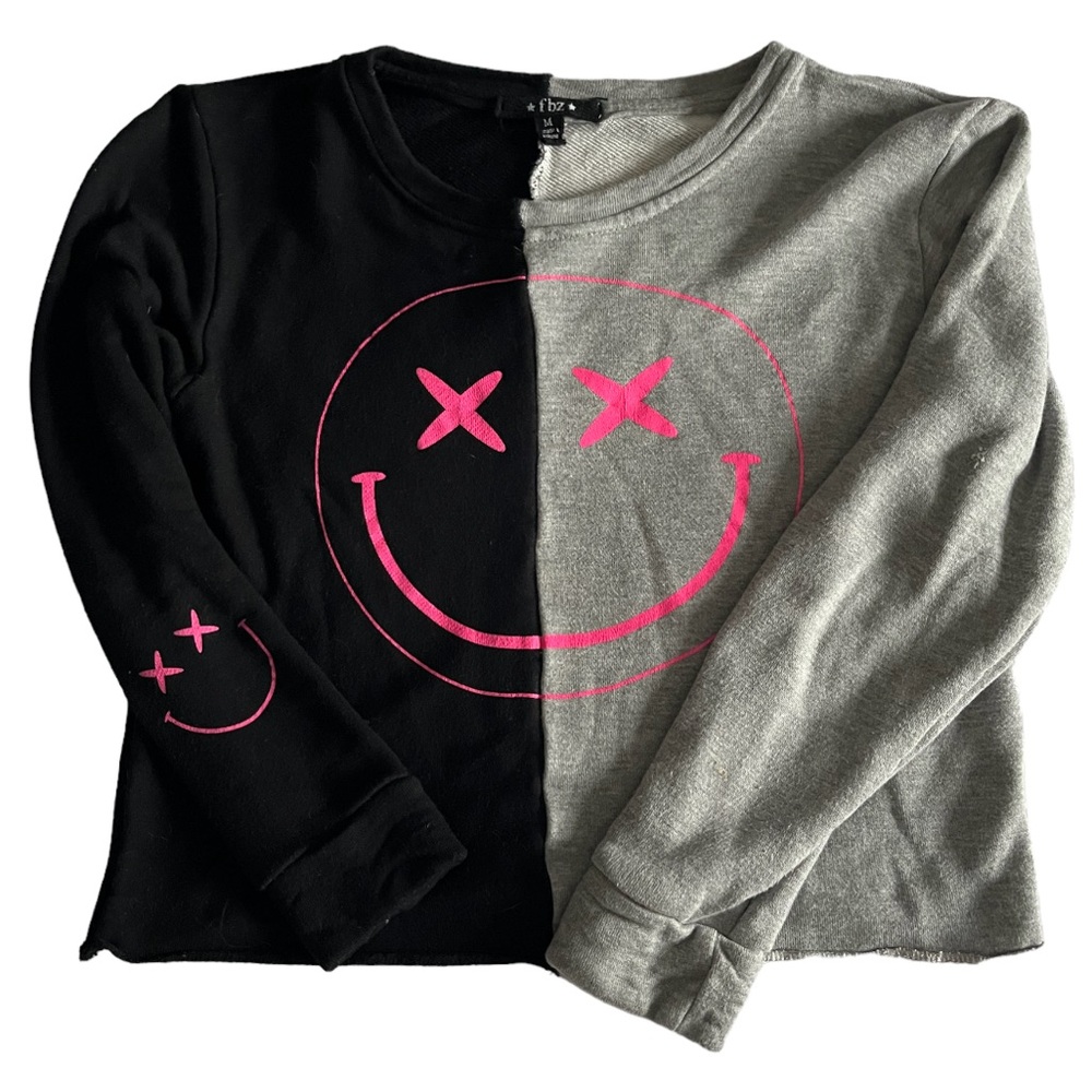 Flowers by Zoe (fbz) half black and grey smiley face sweatshirt🖤😊🩶